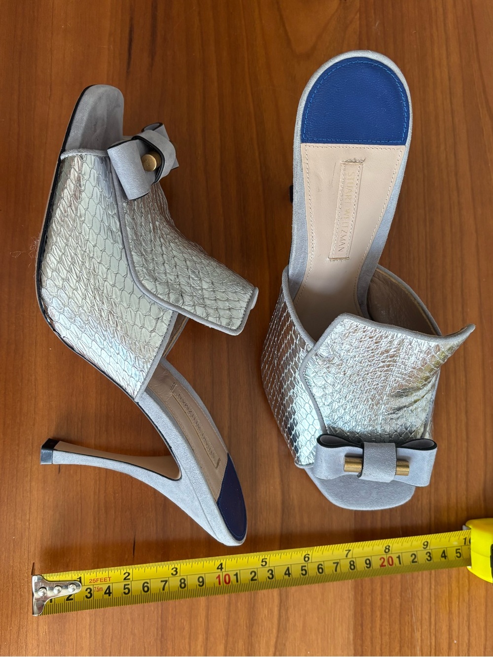 NWOT Stuart Weitzman Vintage silver python-embossed mules - Picture 7 of 14